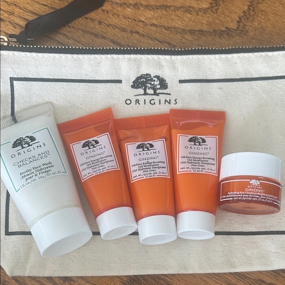 Origins GinZing and Checks and Balances Skincare Collection With Makeup Bag - Picture 1 of 8